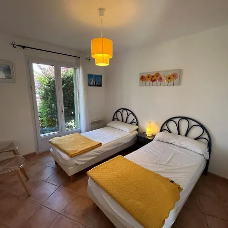 Superb With Sea View And Private Pool Villa Monticello