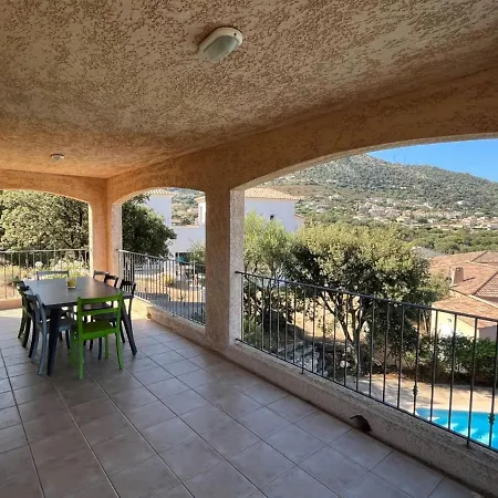 Superb With Sea View And Private Pool Villa *