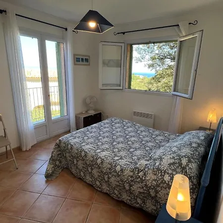 Superb With Sea View And Private Pool Villa *