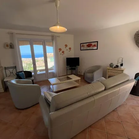 Superb With Sea View And Private Pool Villa *